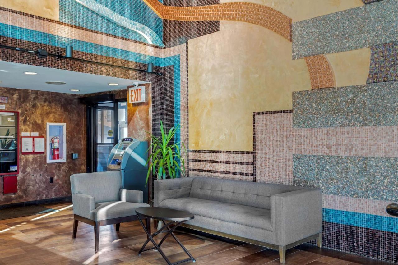 Best Western Plus Brooklyn Bay Hotel Ню Йорк Екстериор снимка