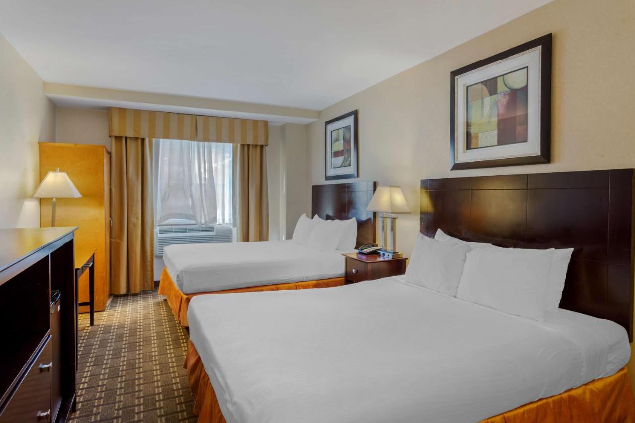 Best Western Plus Brooklyn Bay Hotel Ню Йорк Екстериор снимка
