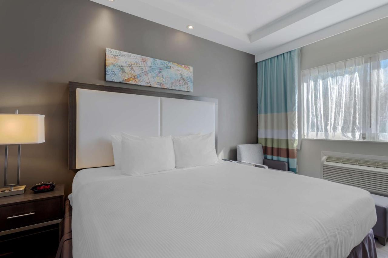 Best Western Plus Brooklyn Bay Hotel Ню Йорк Екстериор снимка