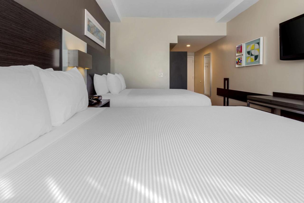 Best Western Plus Brooklyn Bay Hotel Ню Йорк Екстериор снимка