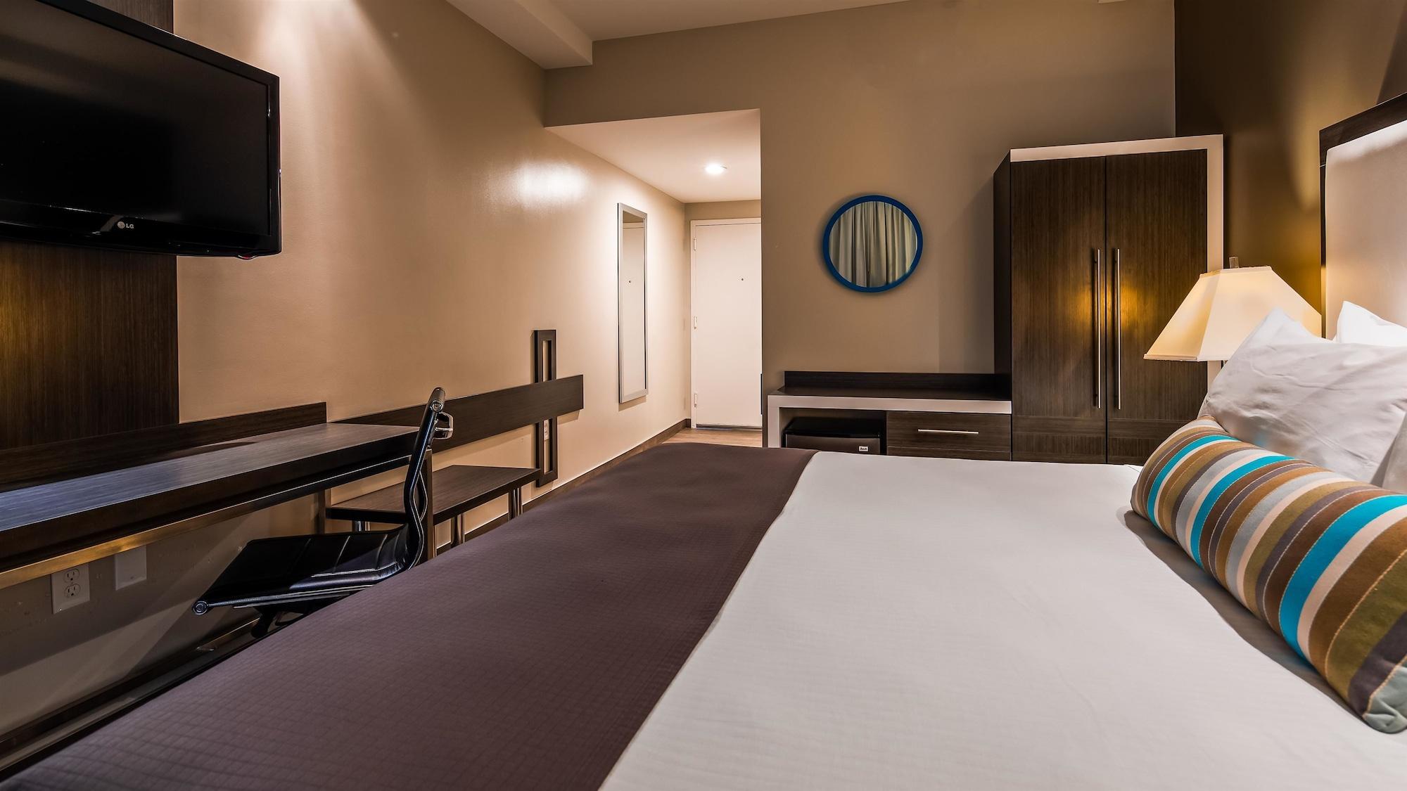 Best Western Plus Brooklyn Bay Hotel Ню Йорк Екстериор снимка