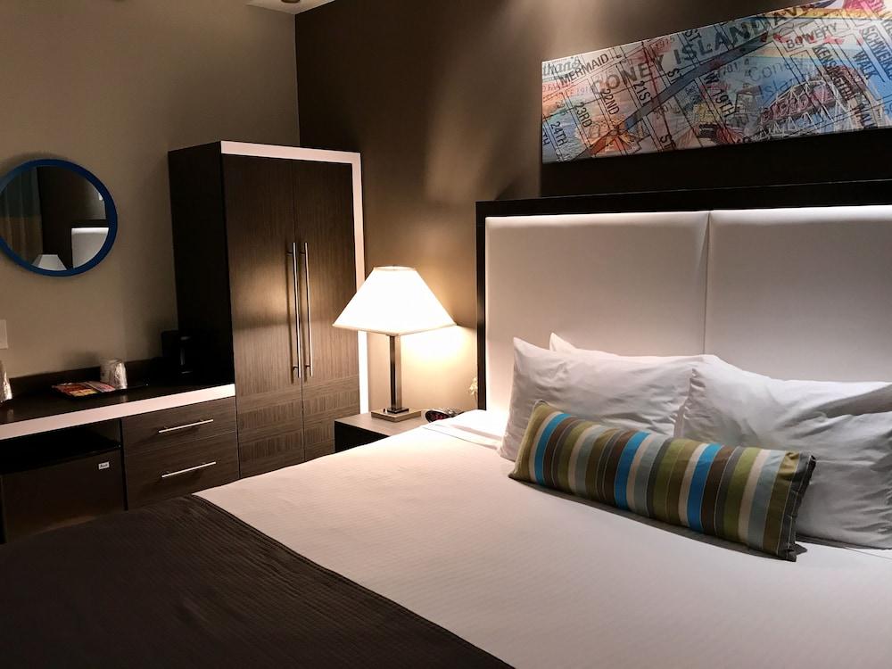 Best Western Plus Brooklyn Bay Hotel Ню Йорк Екстериор снимка