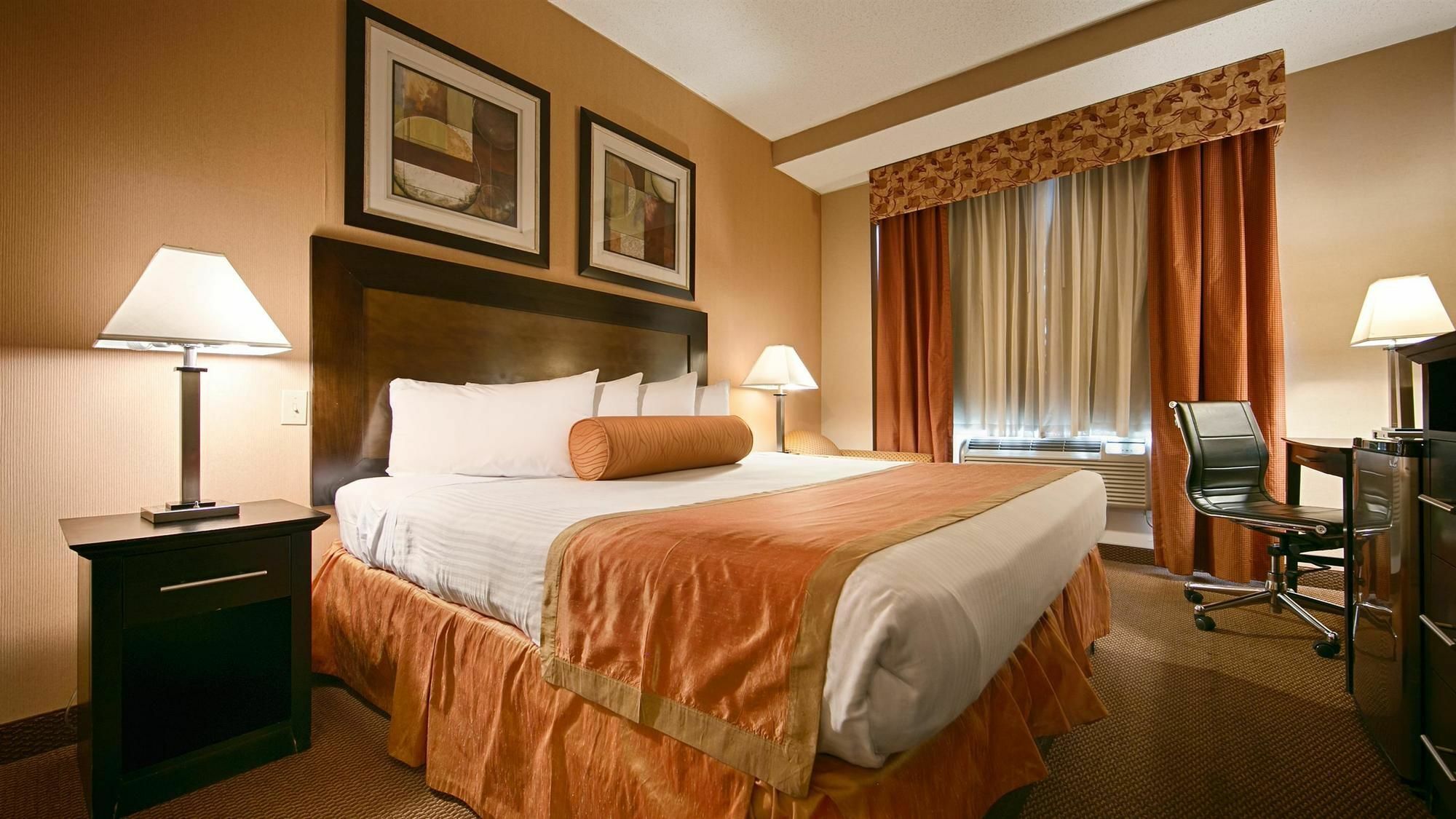 Best Western Plus Brooklyn Bay Hotel Ню Йорк Екстериор снимка