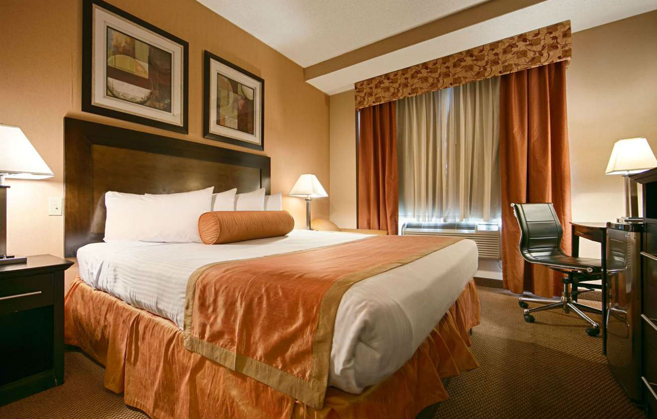 Best Western Plus Brooklyn Bay Hotel Ню Йорк Екстериор снимка